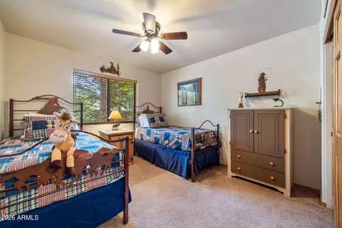 Bedroom - 2652 Lodge Loop, Overgaard, AZ 85933 photo 3 of 4