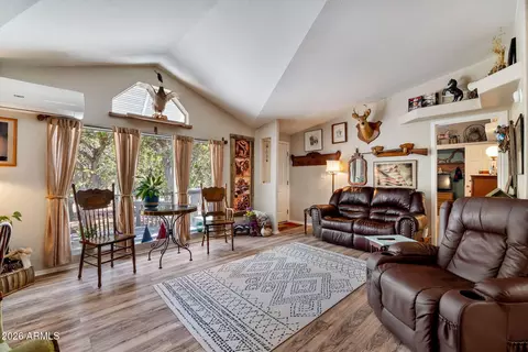 3069 Aspen Rd, Overgaard, AZ 85933 photo 12