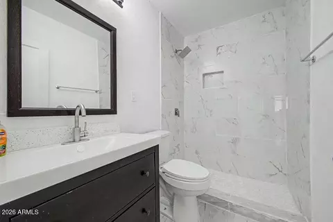 Bath - 2827 W Cavalier Dr, Phoenix, AZ 85017 photo 1 of 1