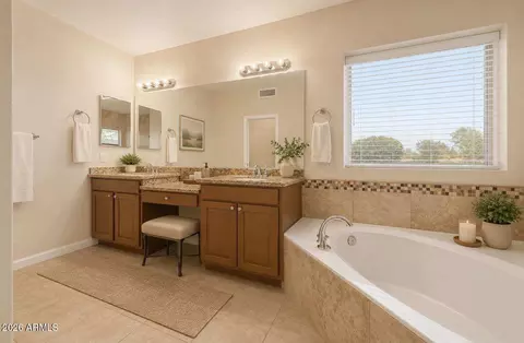 Bath - 1236 E Palo Verde St, Gilbert, AZ 85296 photo 4 of 5