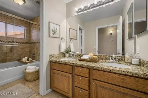 Bath - 1236 E Palo Verde St, Gilbert, AZ 85296 photo 6 of 6