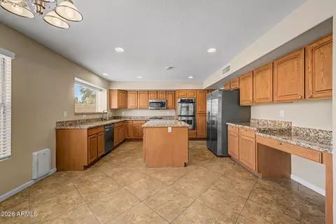 Kitchen - 1236 E Palo Verde St, Gilbert, AZ 85296 photo 1 of 4
