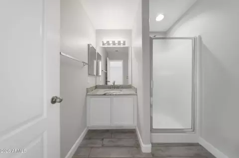 Bath - 3230 E Ford Ave, Gilbert, AZ 85234 photo 1 of 4