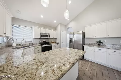 Kitchen - 3230 E Ford Ave, Gilbert, AZ 85234 photo 2 of 3