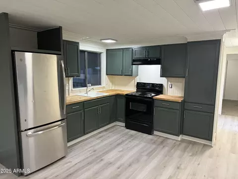 16005 N 32nd St #66, Phoenix, AZ 85032