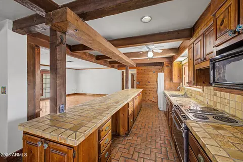 Kitchen - 1739 E Luke Ave, Phoenix, AZ 85016 photo 1 of 4