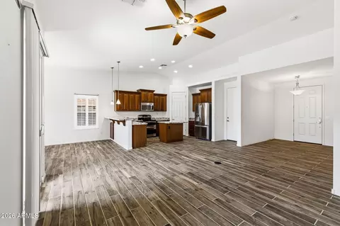 Living - 2191 E 25th Ave, Apache Junction, AZ 85119 photo 2 of 2