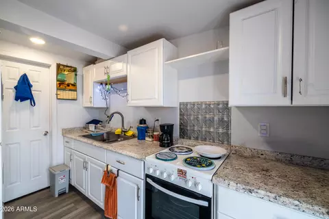 Kitchen - 317 N Saguaro Dr, Apache Junction, AZ 85120 photo 3 of 3