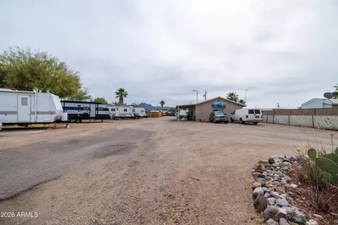 Exterior - 317 N Saguaro Dr, Apache Junction, AZ 85120 photo 8 of 9