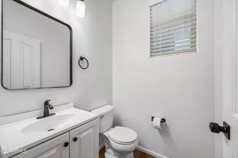 Bath - 4075 E Nunneley Rd, Gilbert, AZ 85296 photo 1 of 3