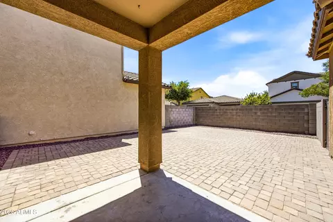 Exterior - 4075 E Nunneley Rd, Gilbert, AZ 85296 photo 4 of 7