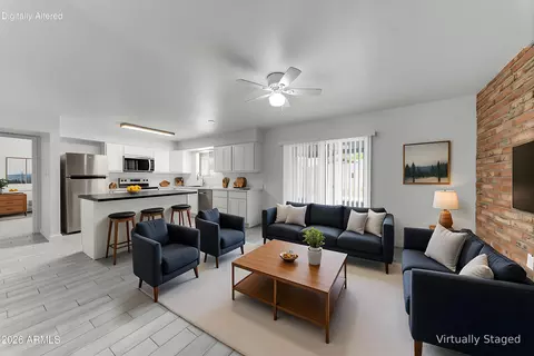 Living - 4754 N 39th Ave, Phoenix, AZ 85019 photo 1 of 5
