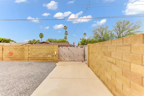 Exterior - 4754 N 39th Ave, Phoenix, AZ 85019 photo 5 of 5