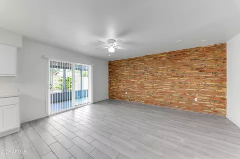 Living - 4754 N 39th Ave, Phoenix, AZ 85019 photo 3 of 5