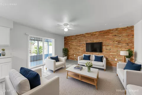 Living - 4754 N 39th Ave, Phoenix, AZ 85019 photo 2 of 5
