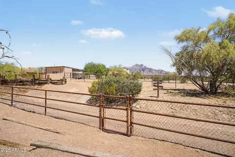 Exterior - 931 Echo Cir, Apache Junction, AZ 85119 photo 21 of 27
