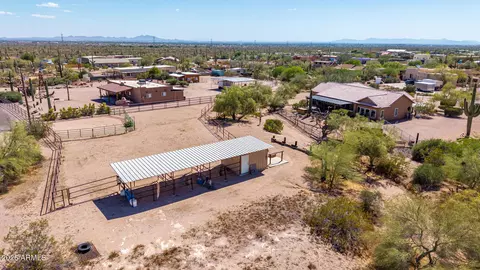 View/Area - 931 Echo Cir, Apache Junction, AZ 85119 photo 2 of 8