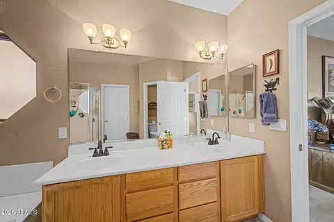 Bath - 931 Echo Cir, Apache Junction, AZ 85119 photo 1 of 4