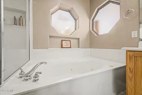 Bath - 931 Echo Cir, Apache Junction, AZ 85119 photo 3 of 4