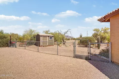 Exterior - 931 Echo Cir, Apache Junction, AZ 85119 photo 9 of 27