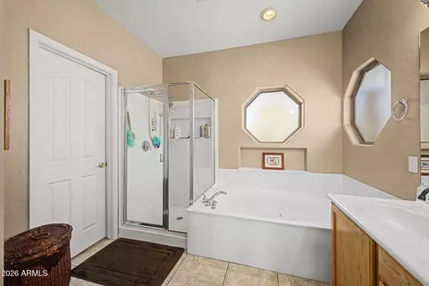 Bath - 931 Echo Cir, Apache Junction, AZ 85119 photo 2 of 4