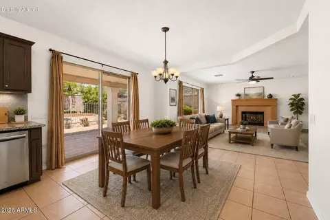 Dining - 1728 E Samuel Dr, Phoenix, AZ 85024 photo 1 of 1