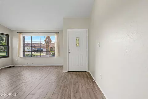 Living - 5347 E Greenway St, Mesa, AZ 85205 photo 1 of 15