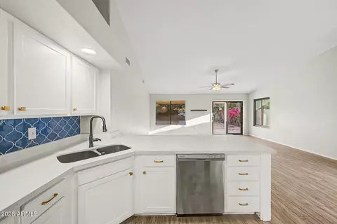 Kitchen - 5347 E Greenway St, Mesa, AZ 85205 photo 3 of 3