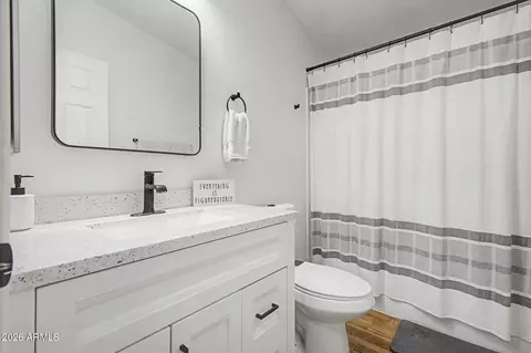 Bath - 1863 S Vaquero Rd, Apache Junction, AZ 85119 photo 1 of 3