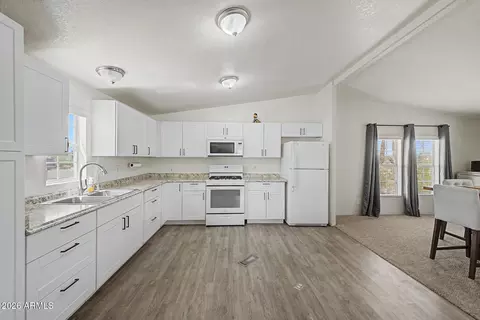 Kitchen - 1863 S Vaquero Rd, Apache Junction, AZ 85119 photo 1 of 3