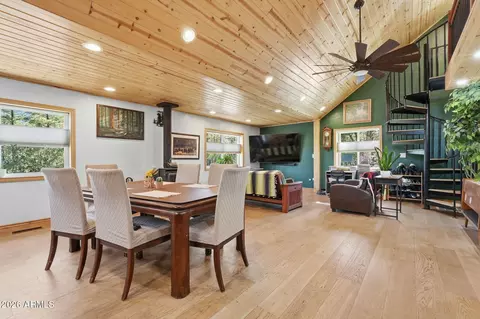 Dining - 2060 Gilbert Ln, Overgaard, AZ 85933 photo 5 of 5
