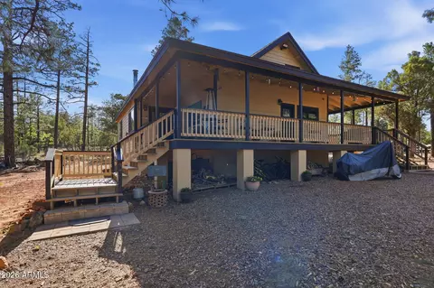 Exterior - 2060 Gilbert Ln, Overgaard, AZ 85933 photo 2 of 20