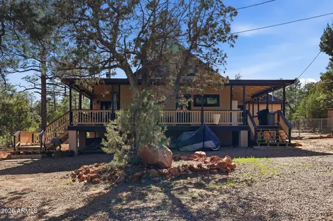 Exterior - 2060 Gilbert Ln, Overgaard, AZ 85933 photo 3 of 20
