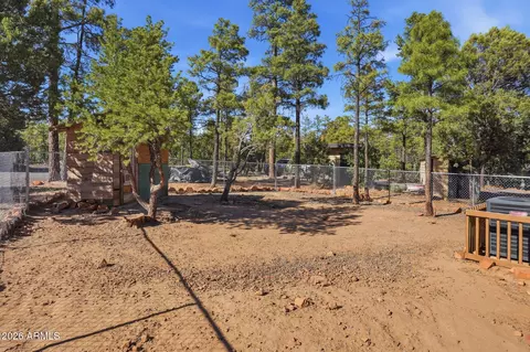 Exterior - 2060 Gilbert Ln, Overgaard, AZ 85933 photo 12 of 20