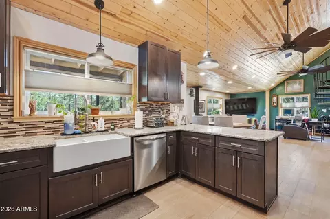 Kitchen - 2060 Gilbert Ln, Overgaard, AZ 85933 photo 6 of 6