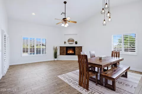 Dining - 40724 N Central Ave, Phoenix, AZ 85086 photo 1 of 2