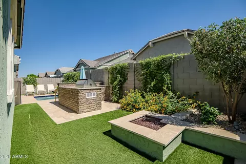 Exterior - 4239 E Boston St, Gilbert, AZ 85295 photo 7 of 10