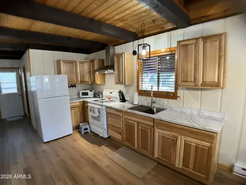 Kitchen - 5265 N Squirrel Run, Pine, AZ 85544 photo 1 of 1