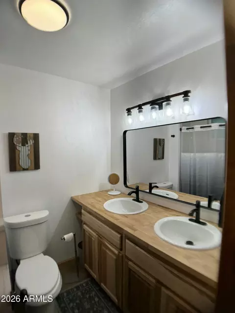 Bath - 5265 N Squirrel Run, Pine, AZ 85544 photo 1 of 2
