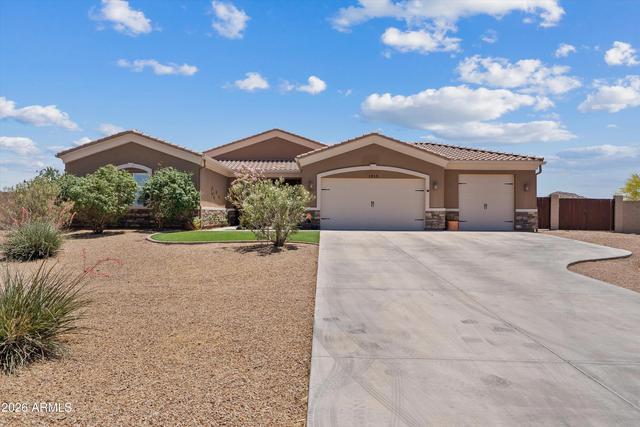 1913 W Laurie Ln, Queen Creek, AZ 85142