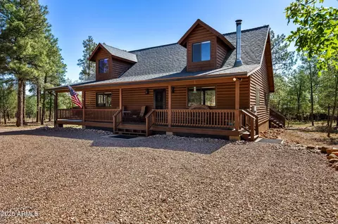 2797 Paradise Pines Rd, Overgaard, AZ 85933