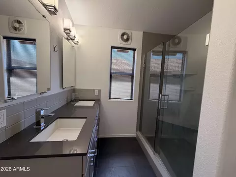 Bath - 2240 E Ruby Ln, Phoenix, AZ 85024 photo 1 of 4