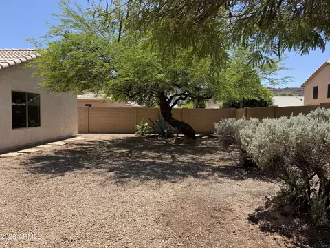 Exterior - 2240 E Ruby Ln, Phoenix, AZ 85024 photo 5 of 6