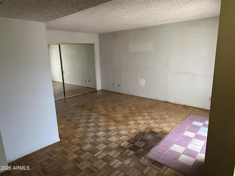 Living - 4808 N 63rd Dr, Phoenix, AZ 85033 photo 4 of 4