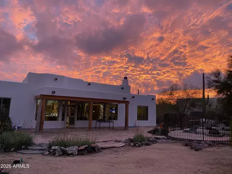 45319 N 18th St, New River, AZ 85087