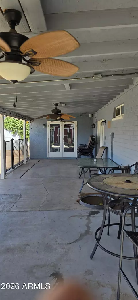 Exterior - 1860 E Dunbar Dr, Tempe, AZ 85282 photo 2 of 8