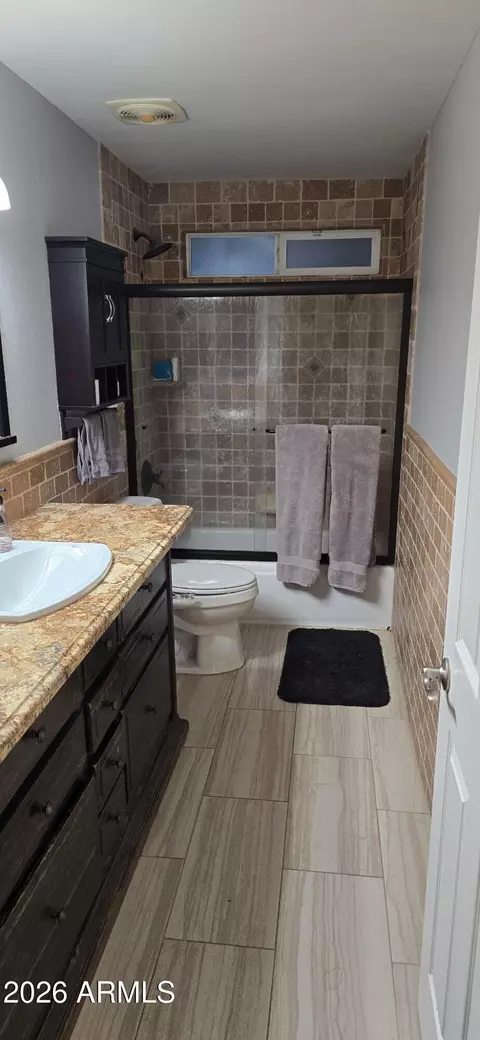 Bath - 1860 E Dunbar Dr, Tempe, AZ 85282 photo 3 of 5