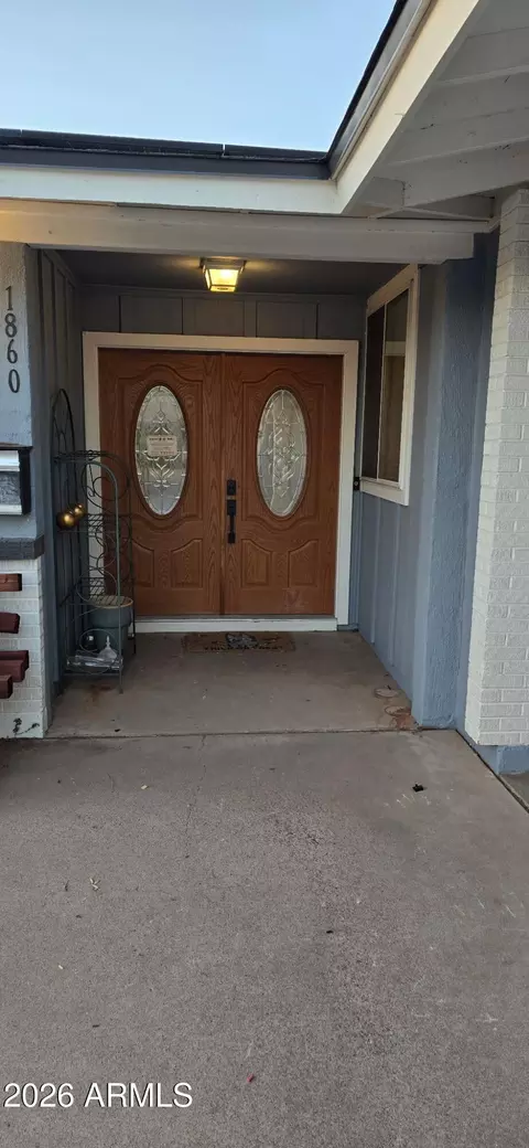 Exterior - 1860 E Dunbar Dr, Tempe, AZ 85282 photo 1 of 8