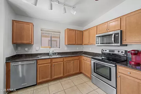 Kitchen - 2101 S Meridian Rd #274, Apache Junction, AZ 85120 photo 4 of 4