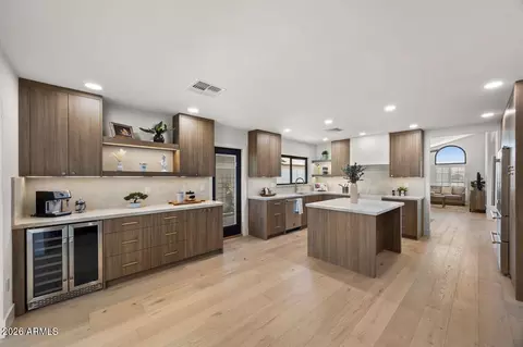 8604 E San Ardo Dr, Scottsdale, AZ 85258